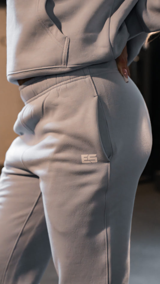 ES Essentials WO's Relax Track Pants